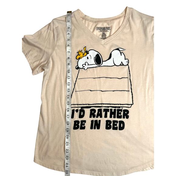 Peanuts Snoopy Woodstock I’d Rather Be in Bed T-Shirt XL Beige V-Neck 2021 Tee - Picture 9 of 10